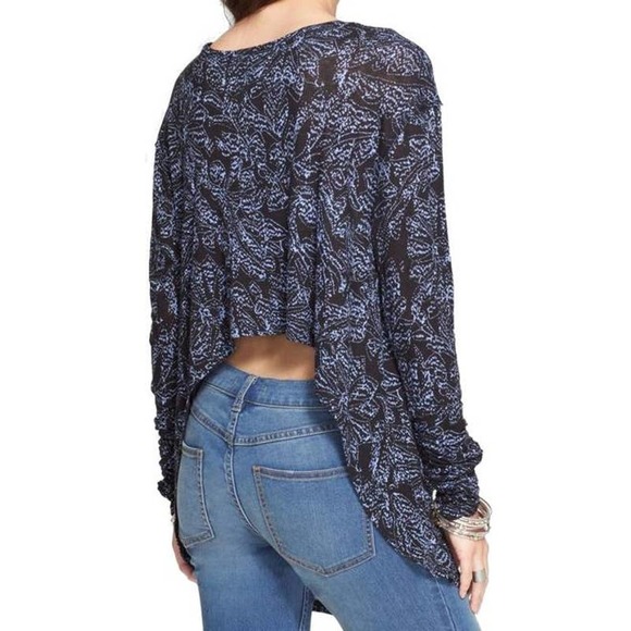 Free People Black Floral Cropped Back Slouch Blouse - Picture 3 of 8